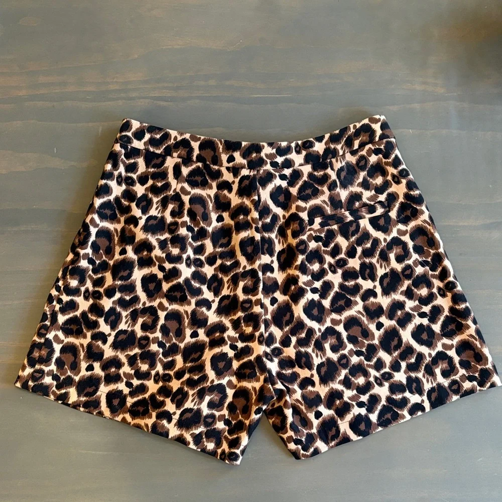 Jade Yoga Leopard Print Shorts - Picture 2 of 3